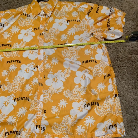 Pittsburgh Pirates Authentic Hawaiian Short Sleeve Shirt Size XL Like New - Picture 7 of 10